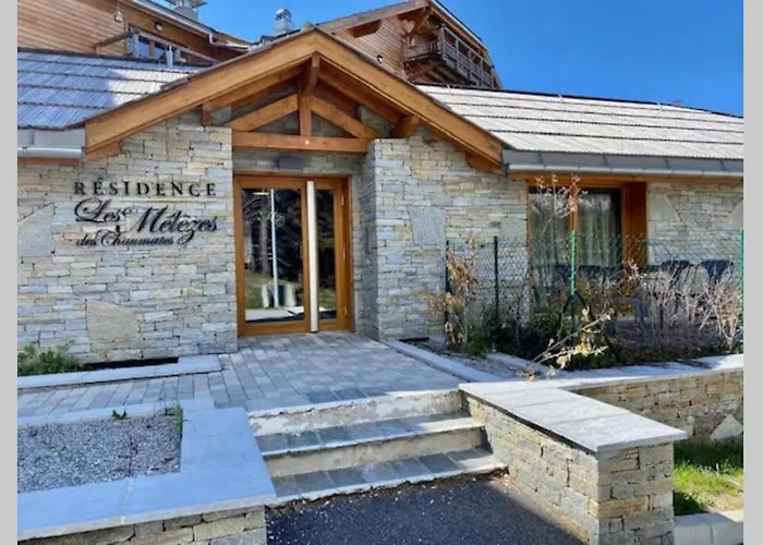 Appartement de charme dans résidence avec piscine La Joue du Loup